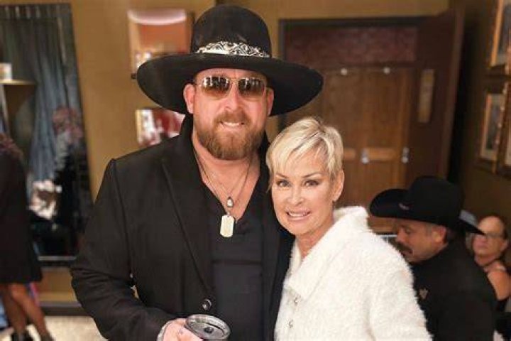 Lorrie & Jesse Keith Whitley React To Wallen's Unreleased