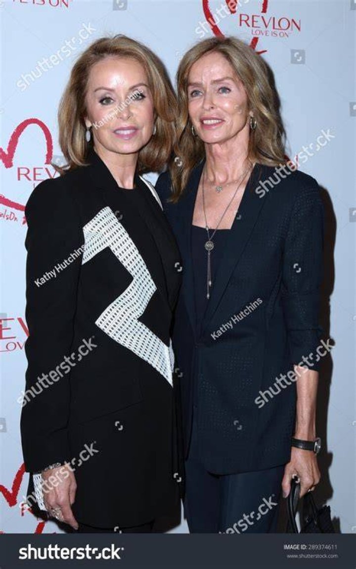 LOS ANGELES, JUN 3 Marjorie Bach, Barbara Bach at the Halle Berry And