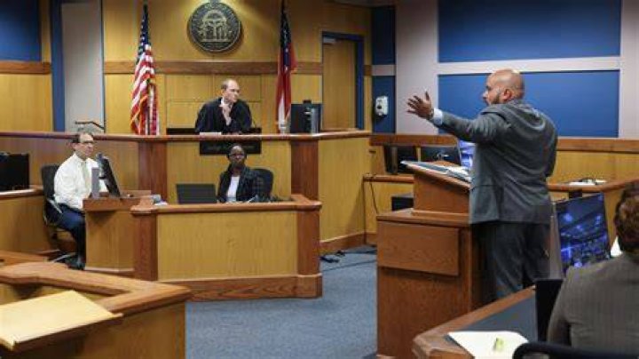 &lsquo;Barefoot Bandit&rsquo; asks judge to shorten his supervised release