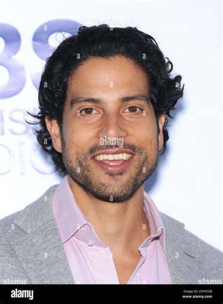 &lsquo;Magic Mike&rsquo; star Adam Rodriguez likes covering his naked body with