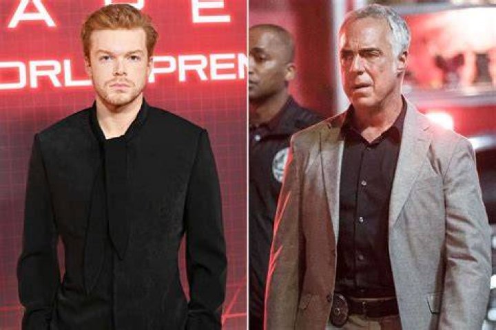 &lsquo;Shameless&rsquo; Star Cameron Monaghan Posts Suggestive, Sweaty Nude Selfies
