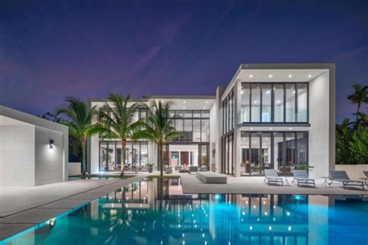 Luxury Miami Beach House with ManMade Lagoon Could Be Yours for 29