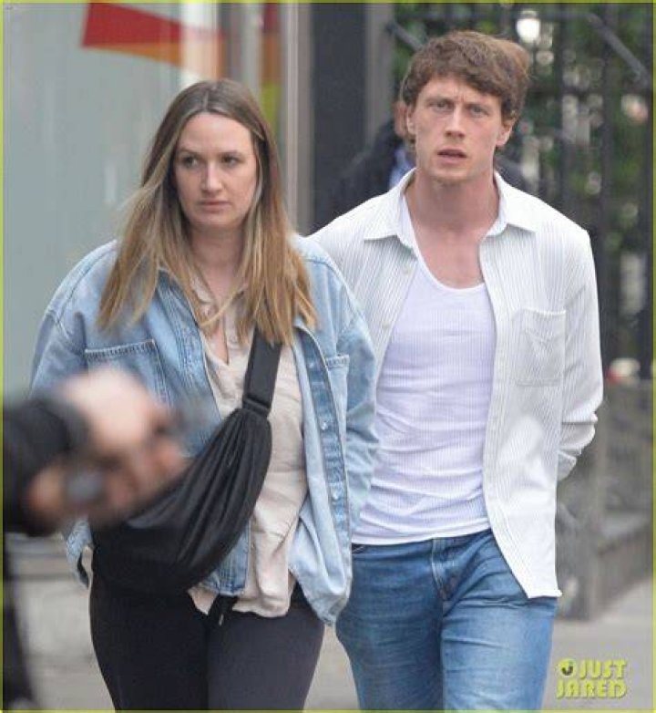 mackay and his wife doone в 2023 г
