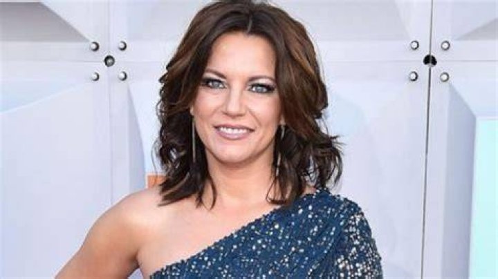 Martina McBride Net Worth, Salary, Age, Height, Bio, Family, Career