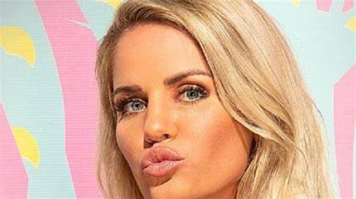 Meet Mallory Santic who is looking for love this summer on LOVE ISLAND USA.