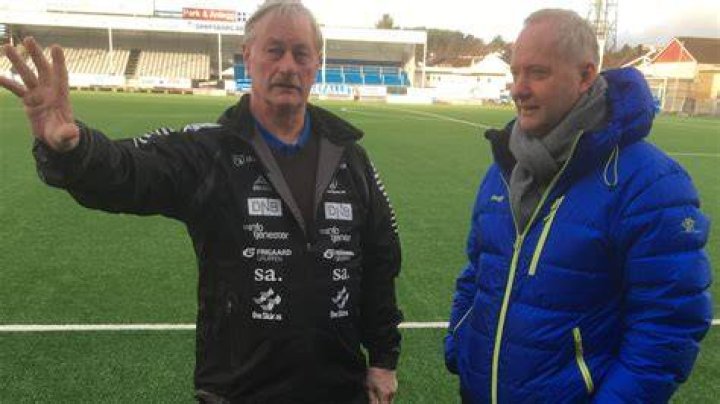 Mike Speight tar over 08damene Dagsavisen