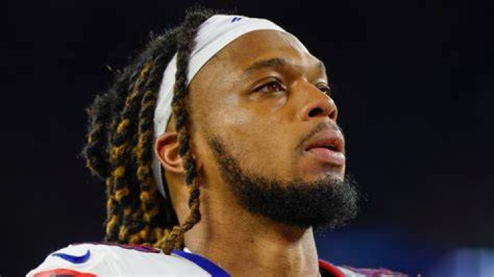 NFL Player Damar Hamlin Family Details, Kids, Wife, Net Worth And More 1