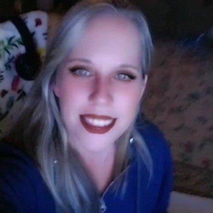 Nina Hamlin mckees rocks
