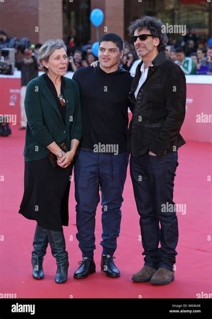 Pedro McDormand Coen Wiki : Details To Know About Frances McDormand Son