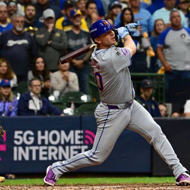 Pete Alonso's wife Haley celebrates Mets clinching playoff berth