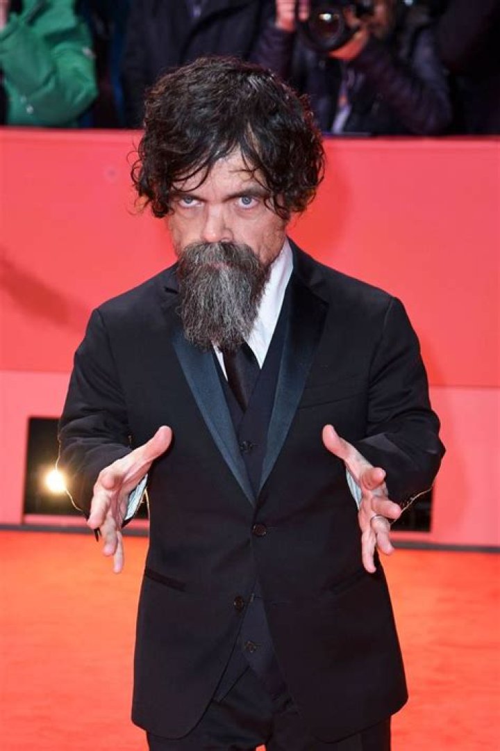 Peter Dinklage's Height, Wife and Style (Everything You Want to Know)