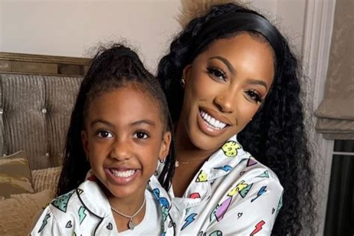 Porsha Williams&rsquo; Daughter Looks With Her Monkey Toy Check