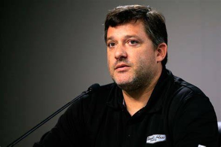 Reports: Surprising Candidate Set to Replace Aric Almirola as Tony Stewart Looksto Send Shockwaves