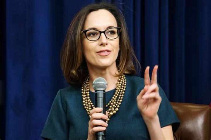 Sarah Isgur Flores Former Trump aide hired as CNN political editor
