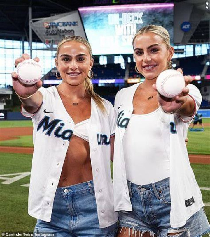 Sexy Houston twins throw a "wish list" birthday party at swanky jewelry
