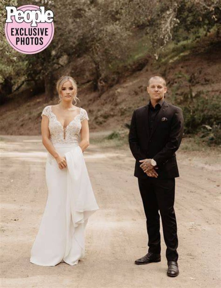 Skateboarder Ryan Sheckler Weds Abigail Baloun in 'Fairytale' Ceremony