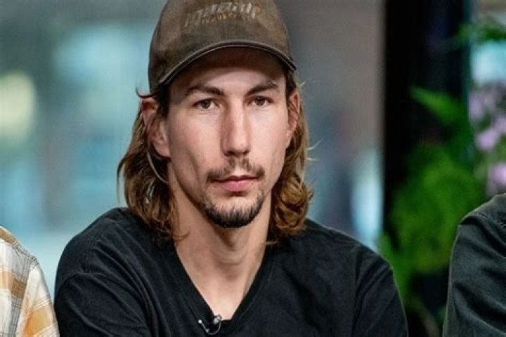 The Surprising Net Worth Of Parker Schnabel Revealed
