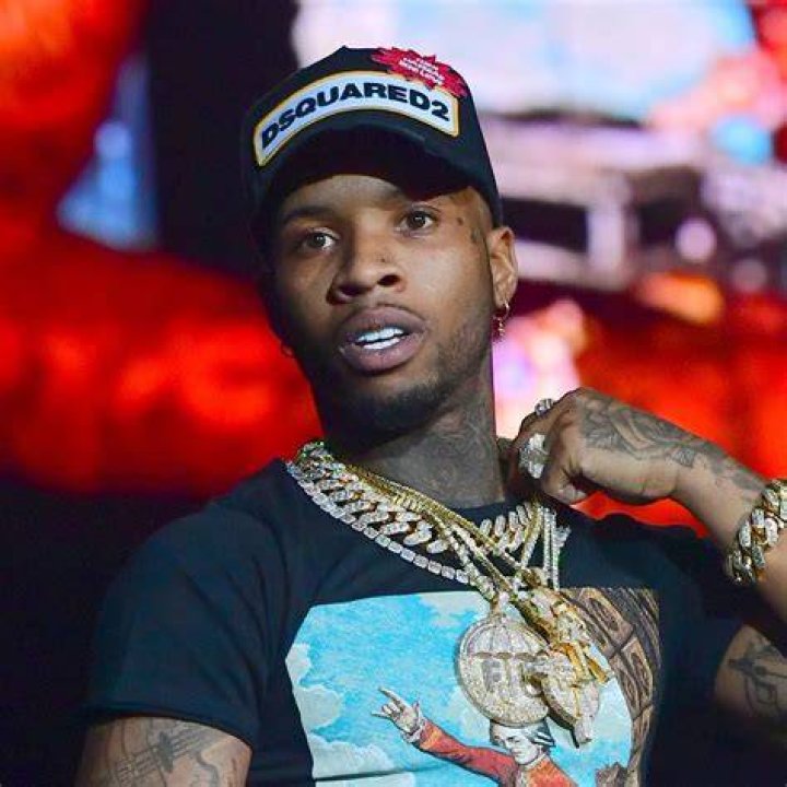 Tory Lanez Hasn&rsquo;t Been Deported, Is SelfQuarantining With Family XXL