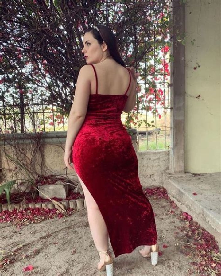 Uncover The Enigmatic World Of "OnlyFans De Paula Del Villar"