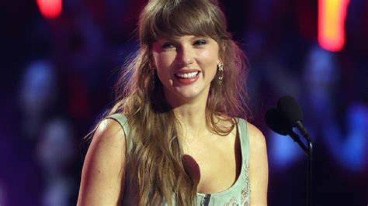Uncover The Truth Behind Taylor Swift's Nipple Slip: Insights And Revelations