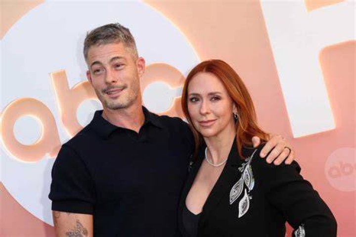 Unveiling Jennifer Love Hewitt's Husband