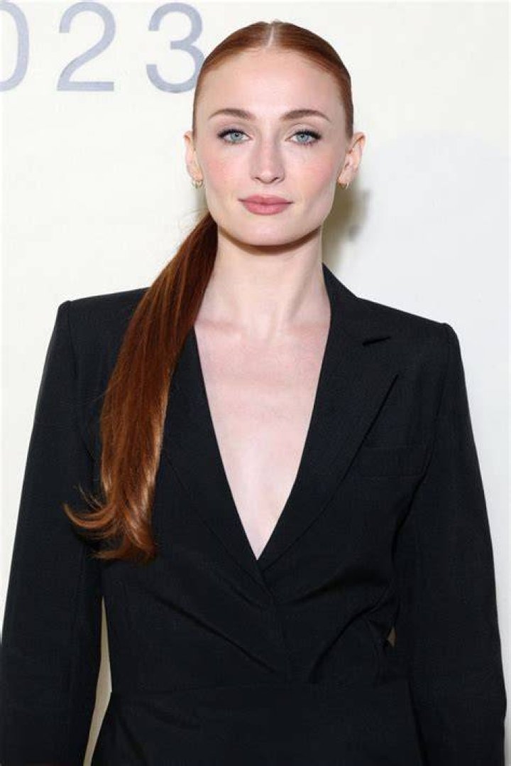 Unveiling Sophie Turner's Measurements: A Journey Of Discovery