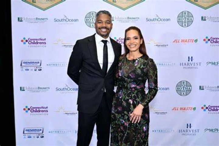 Unveiling The Extraordinary Journey Of Elle Duncan's Husband