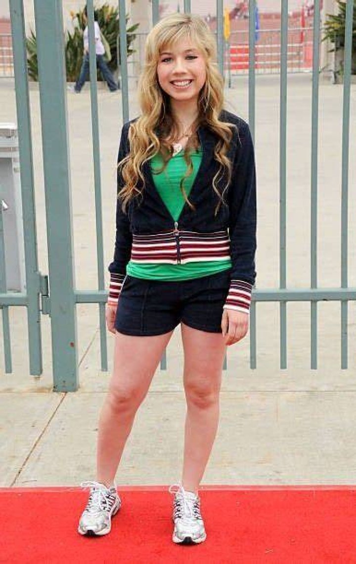 Unveiling The Truth: Jennette McCurdy's Hawaii Saga