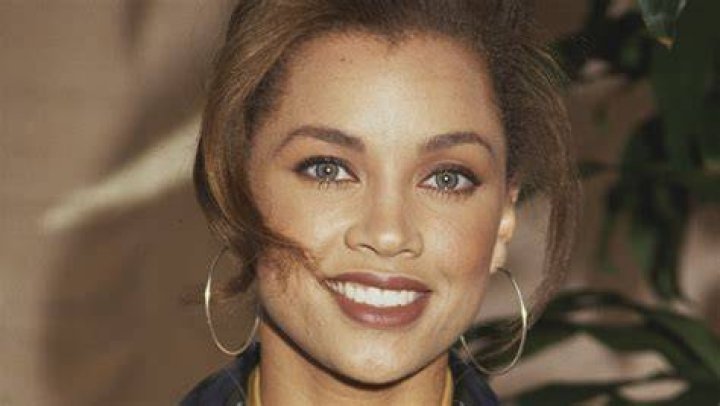 Unveiling Vanessa Williams' Early Years: Discoveries And Insights
