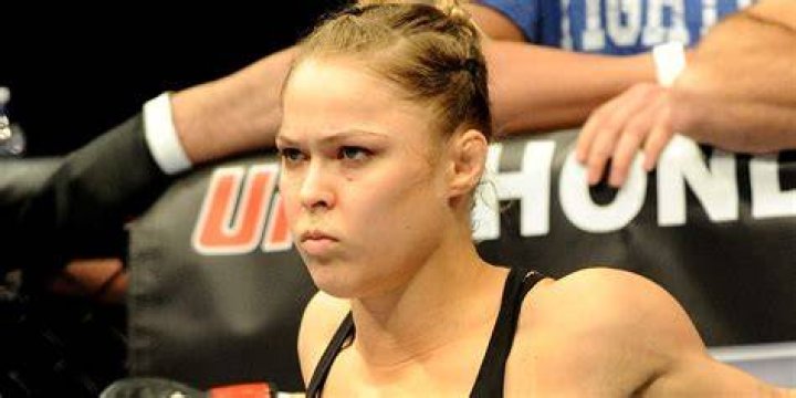 We Caught Him Taking Naked Pictures of Me Ronda Rousey Once RevealedStripping Down for ES