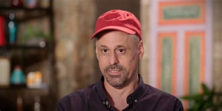We finally got to see 90 Day Fiance's Gino without his trusty hat