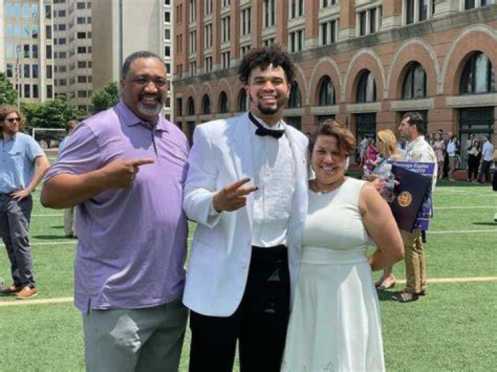 Who are Caleb Williams parents Carl Williams and Dayne Price?