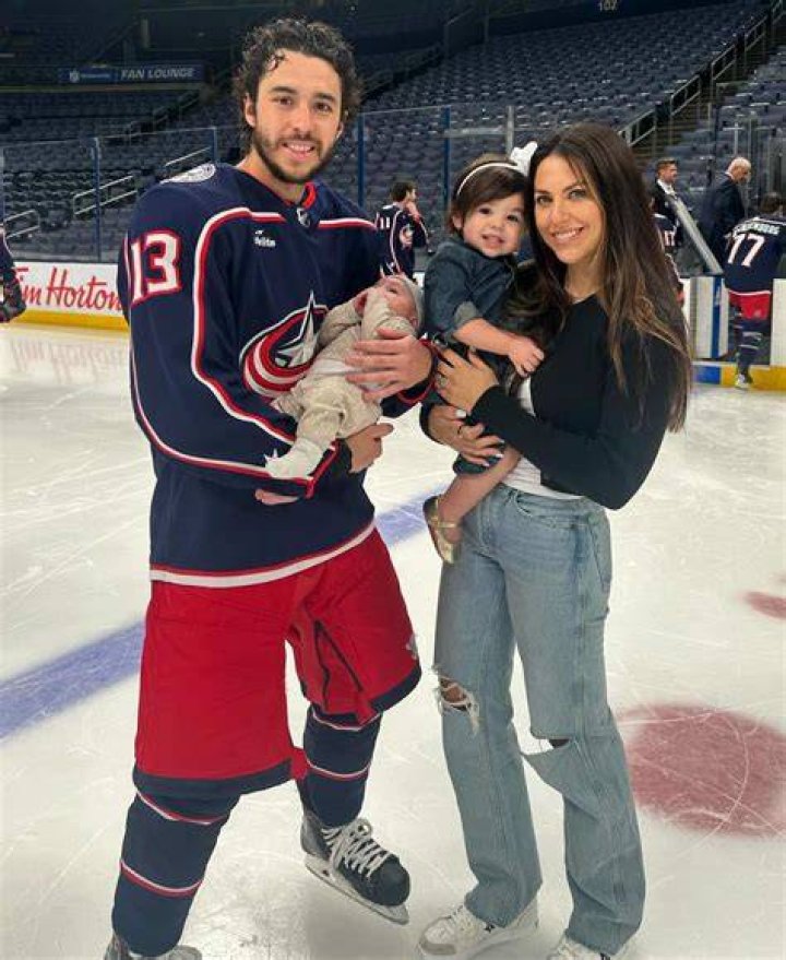 Who Is Bowen Byrams Girlfriend? Hockey Player Family & Relationship Timeline Explore |