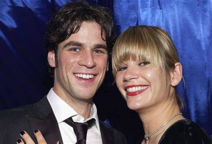 Who is Eddie Cahill Wife? Bio, Net Worth 2023