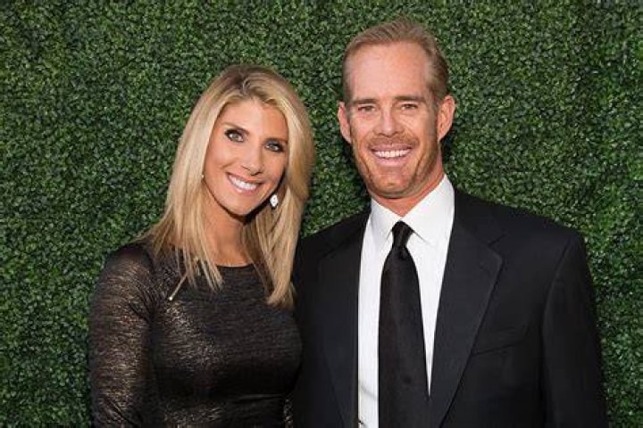 Who is Joe Buck Married? How he Will Appointed as Fox Announcer? The