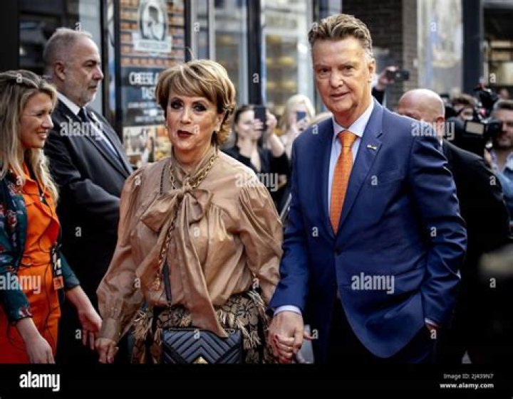 Who Is Truus van Gaal? Meet The Lovely Wife Of Louis van Gaal!